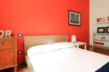 Appartamento Centro Storico Corso Magenta Cadorna contacts
